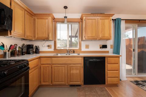 2379 NE Moonlight Dr, Bend, OR 97701 photo 7