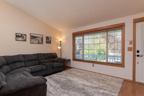 2379 NE Moonlight Dr, Bend, OR 97701 photo 3