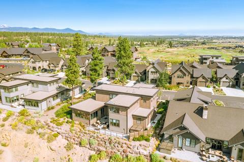 19227 Solomon Dr, Bend, OR 97702 photo 4