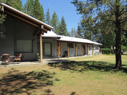 53784 Bridge Dr, La Pine, OR 97739 photo 2