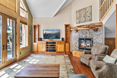 20235 Hardy Rd, Bend, OR 97703 photo 11