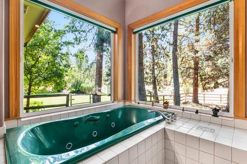 20235 Hardy Rd, Bend, OR 97703 photo 17