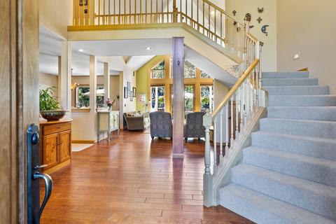20235 Hardy Rd, Bend, OR 97703 photo 5