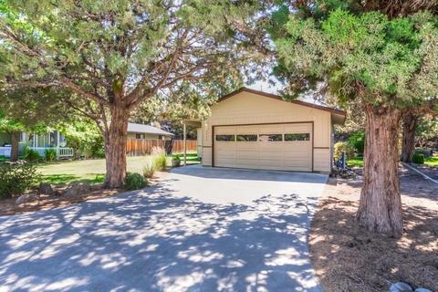 2554 NE Ocker Dr, Bend, OR 97701 photo 3