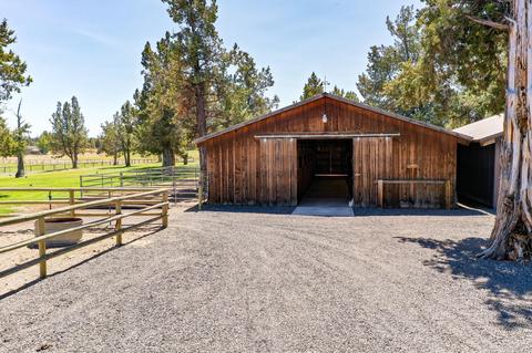 62174 Cody Jr Rd, Bend, OR 97701 photo 12