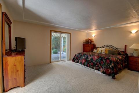 172 Meadow View Dr, Phoenix, OR 97535 photo 5