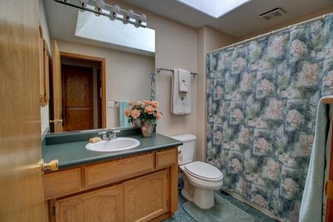 172 Meadow View Dr, Phoenix, OR 97535 photo 9