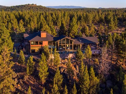 18776 Hakamore Dr, Bend, OR 97703 photo 2