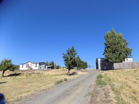 285 Craiglea Dr, Eagle Point, OR 97524 photo 3