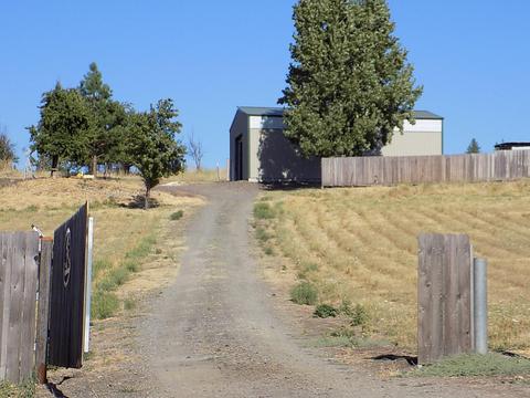285 Craiglea Dr, Eagle Point, OR 97524 photo 4