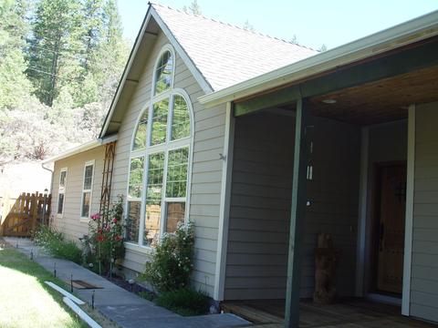 263 Greentree Loop, Grants Pass, OR 97527 photo 1