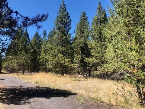 17450 Cedar Ct, Bend, OR 97707 photo 1
