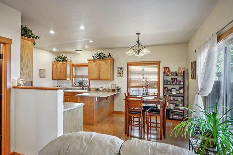 618 Shadow Way, Central Point, OR 97502 photo 21