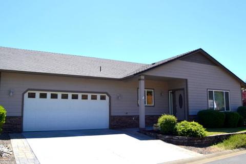 209 Red Cedar Ln, Cave Junction, OR 97523 photo 1