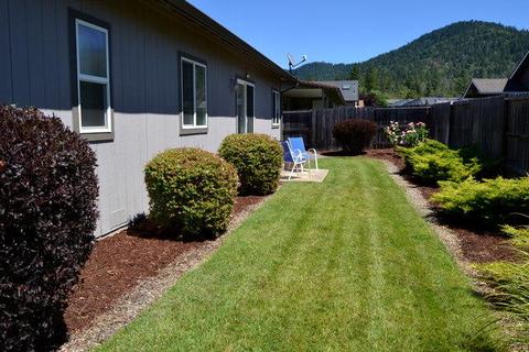 209 Red Cedar Ln, Cave Junction, OR 97523 photo 25