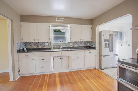 2194 Houston Rd, Phoenix, OR 97535 photo 5
