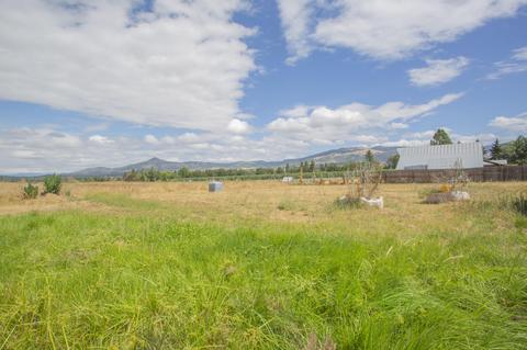 2194 Houston Rd, Phoenix, OR 97535 photo 3