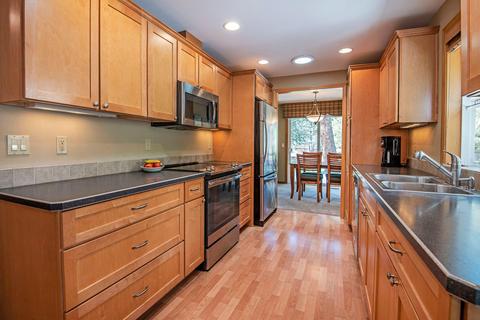 60631 Devon Cir, Bend, OR 97702 photo 6