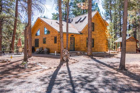 2520 Cuevas Ct, La Pine, OR 97739 photo 1