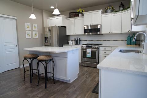 21374 NEagle Crossing Ave, Bend, OR 97701 photo 4