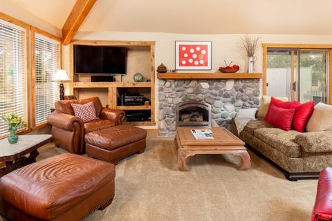 57678 Yellow Pine Ln, Sunriver, OR 97707 photo 9