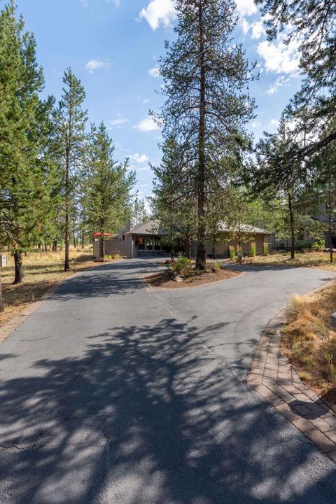 57678 Yellow Pine Ln, Sunriver, OR 97707 photo 28
