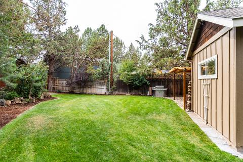 20575 Chivas Pl, Bend, OR 97702 photo 26