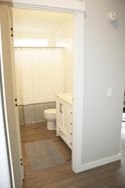 64100 Pioneer Loop, Bend, OR 97701 photo 14