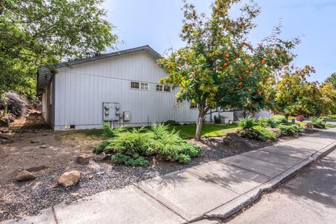 2000 NE Patterson Cir, Bend, OR 97701 photo 3