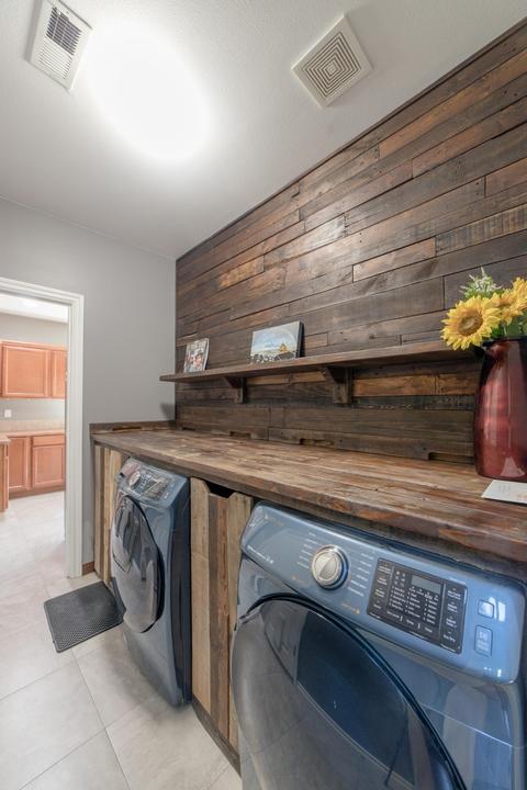 60930 SW Garrison Dr, Bend, OR 97702 photo 8
