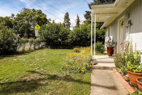 300 W Fifth St, Phoenix, OR 97535 photo 13