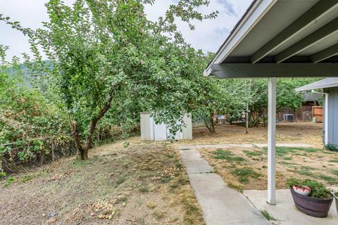 902 Third St, Rogue River, OR 97537 photo 9