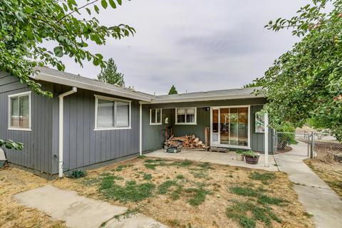 902 Third St, Rogue River, OR 97537 photo 11