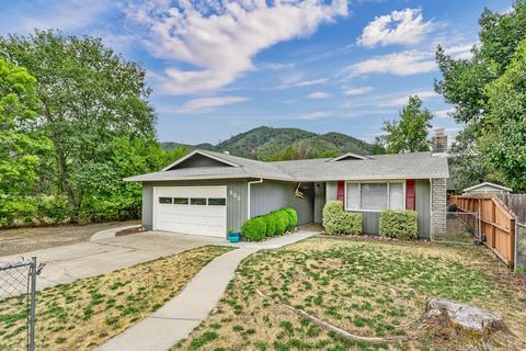 902 Third St, Rogue River, OR 97537 photo 5