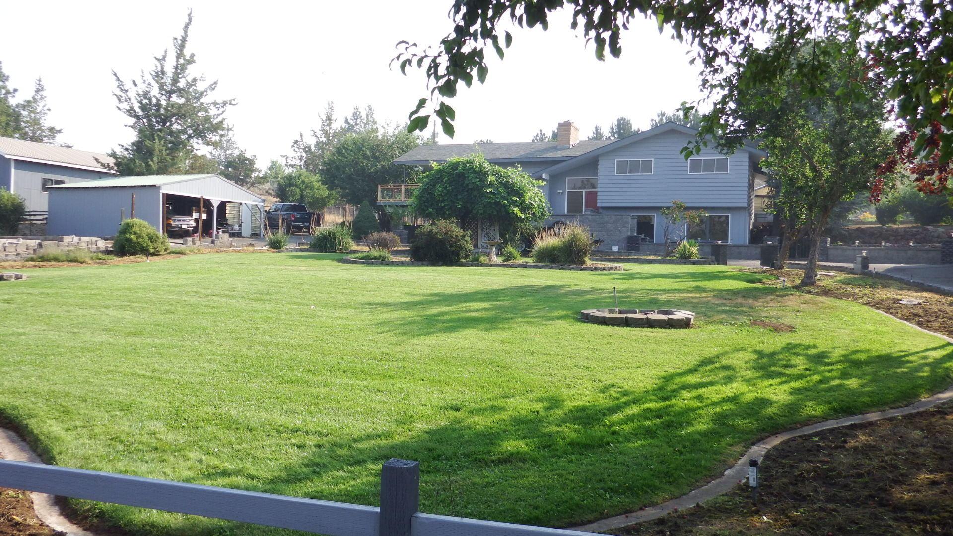 2101 SW Locust Way, Madras, OR 97741 For Sale MLS 220107521 Movoto