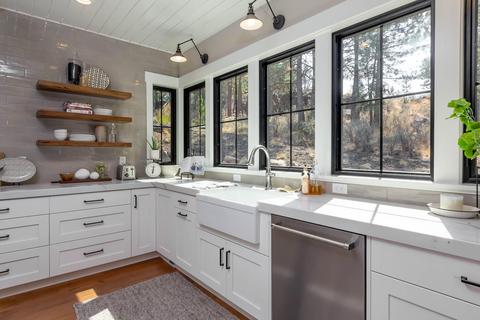 19059 Mt Mcloughlin Ln, Bend, OR 97703 photo 18
