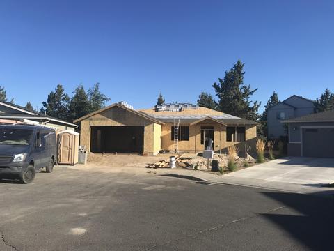 2272 NE Indigo Ln, Bend, OR 97701 photo 1