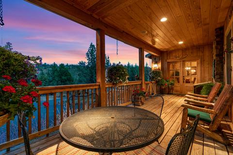 70985 Holmes Rd, Sisters, OR 97759 photo 2