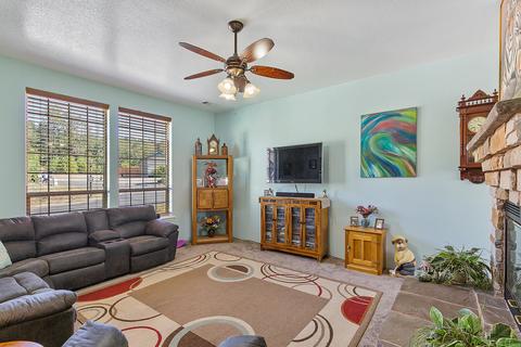 245 Red Cedar Ln, Cave Junction, OR 97523 photo 4