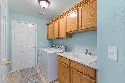 245 Red Cedar Ln, Cave Junction, OR 97523 photo 18