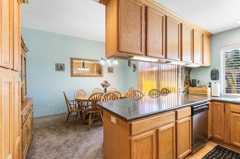 245 Red Cedar Ln, Cave Junction, OR 97523 photo 10
