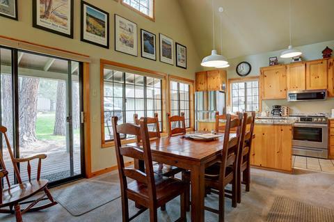 57505 Circle Four Ln, Sunriver, OR 97707 photo 6