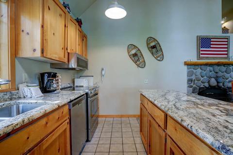 57505 Circle Four Ln, Sunriver, OR 97707 photo 8
