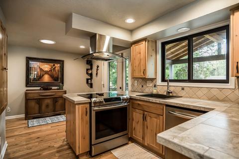 21071 Pinehaven Dr, Bend, OR 97702 photo 14
