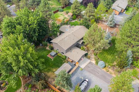 21071 Pinehaven Dr, Bend, OR 97702 photo 5