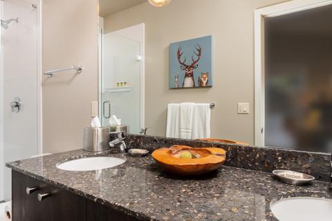 19120 Gateway Loop, Bend, OR 97702 photo 11