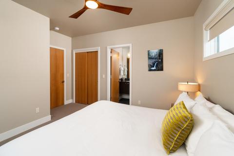 19120 Gateway Loop, Bend, OR 97702 photo 14