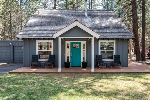63380 Pine Knoll Cir, Bend, OR 97703 photo 1