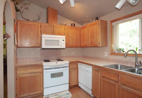 61290 Victory Loop, Bend, OR 97702 photo 7