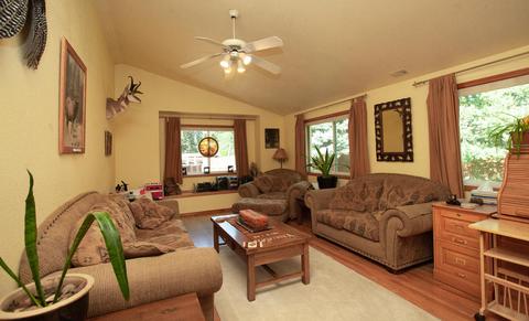 61290 Victory Loop, Bend, OR 97702 photo 9
